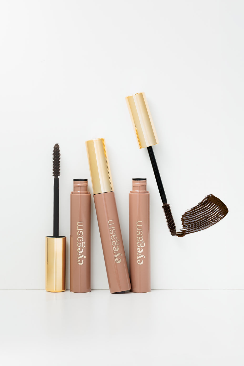 PAESE Mascara Eyegasm (Brown) 8 ml