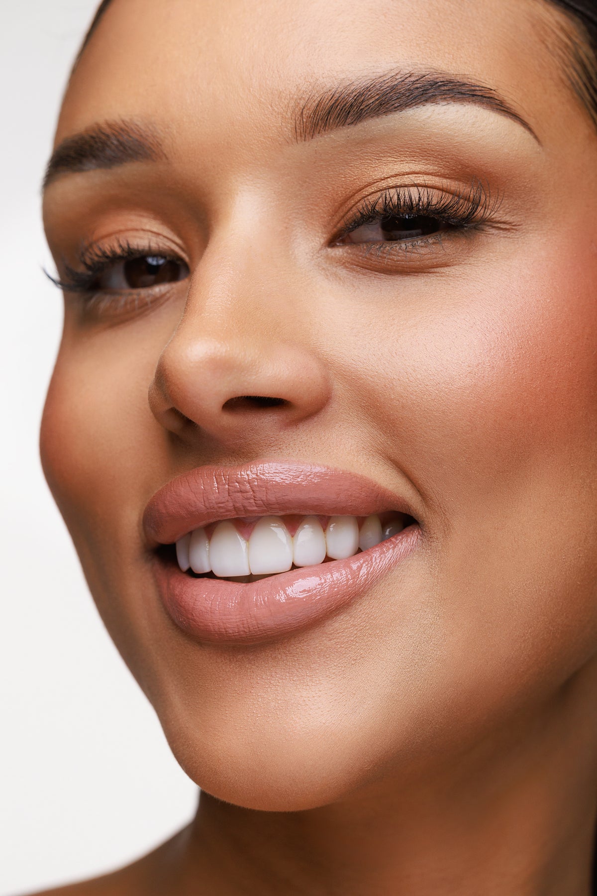 PAESE Nudelightful Lipstick