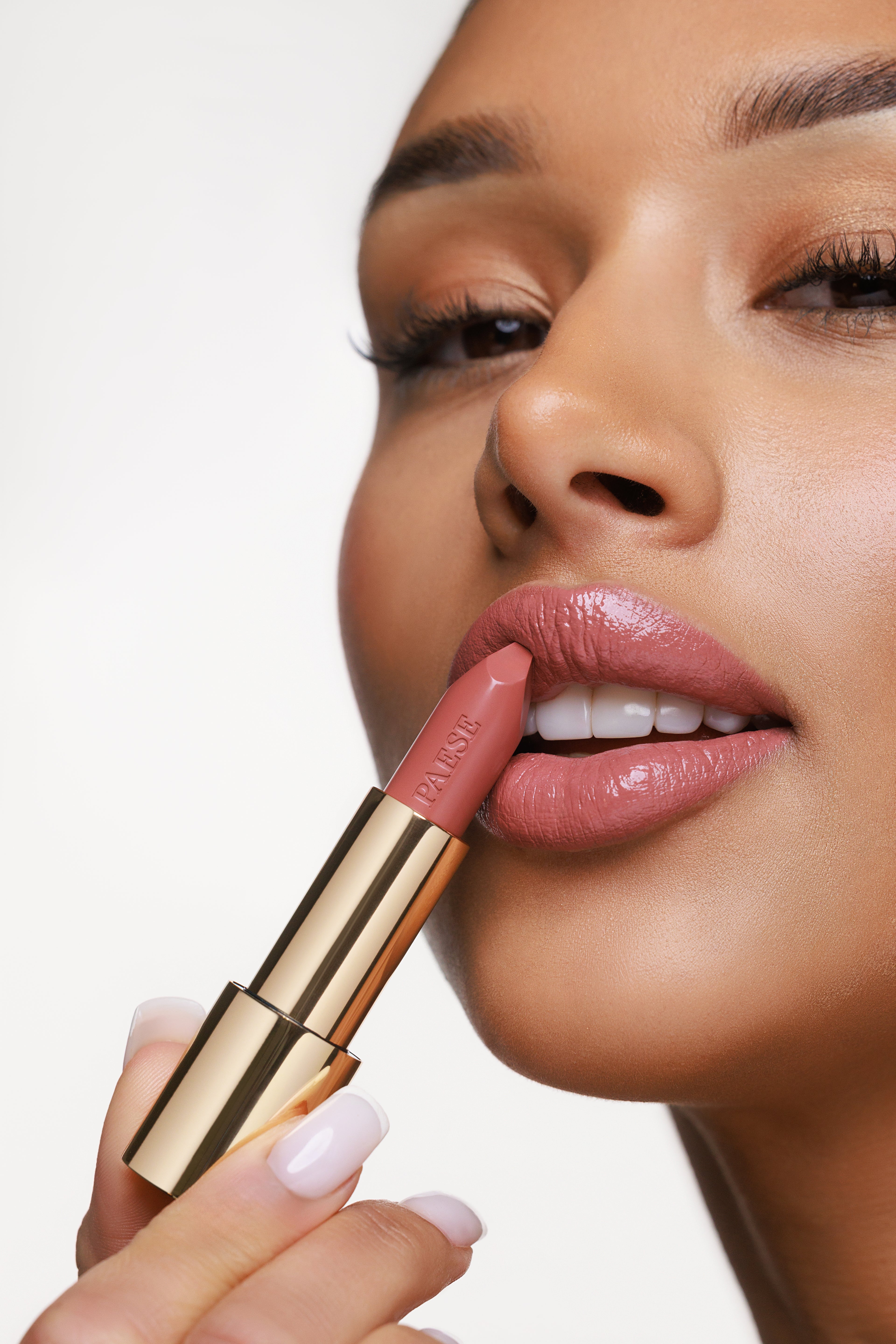 PAESE Nudelightful Lipstick