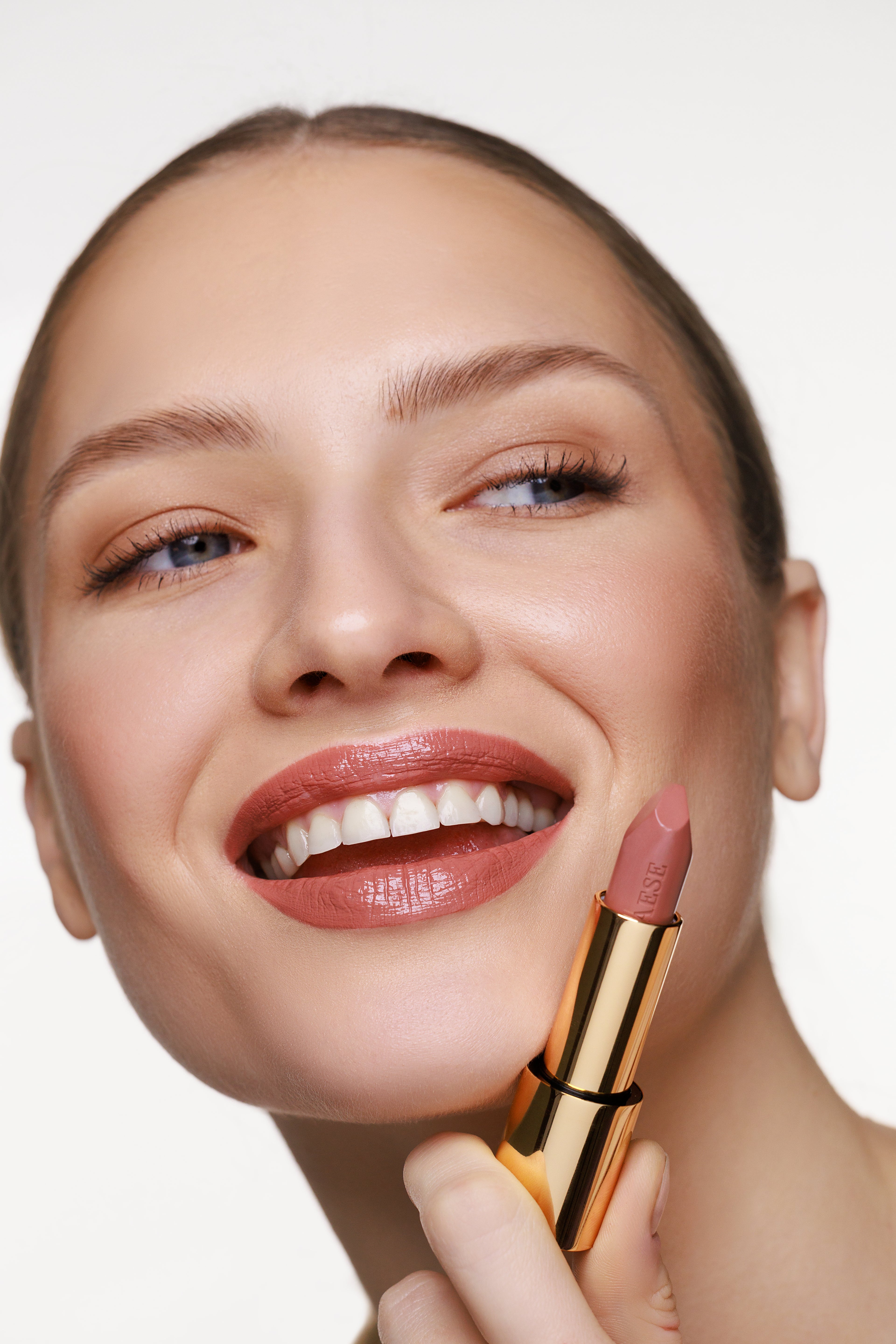 PAESE Nudelightful Lipstick