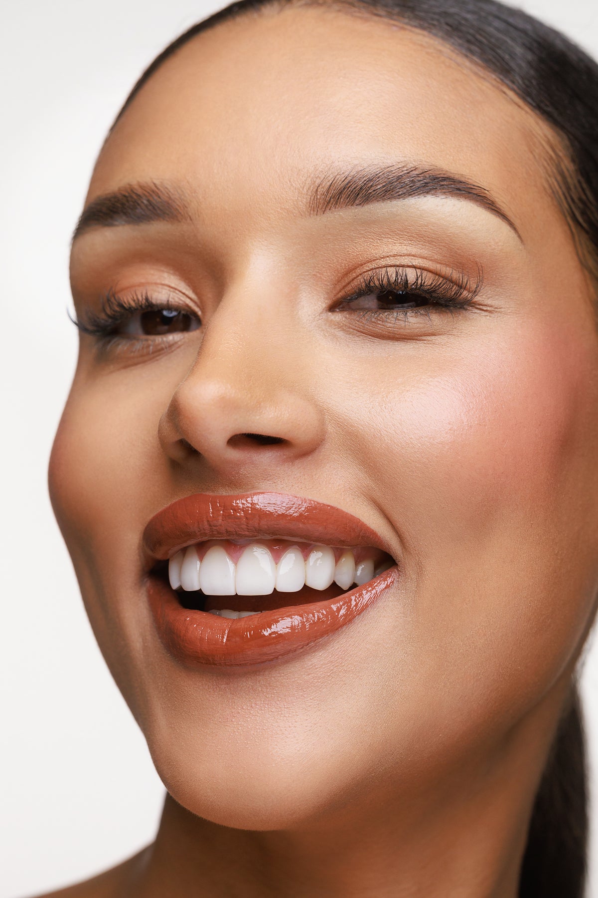 PAESE Nudelightful Lipstick
