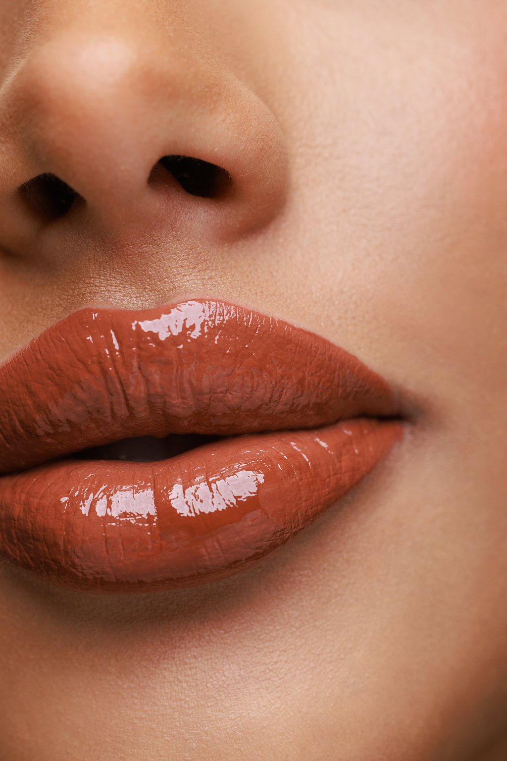 PAESE Nudelightful Lipstick